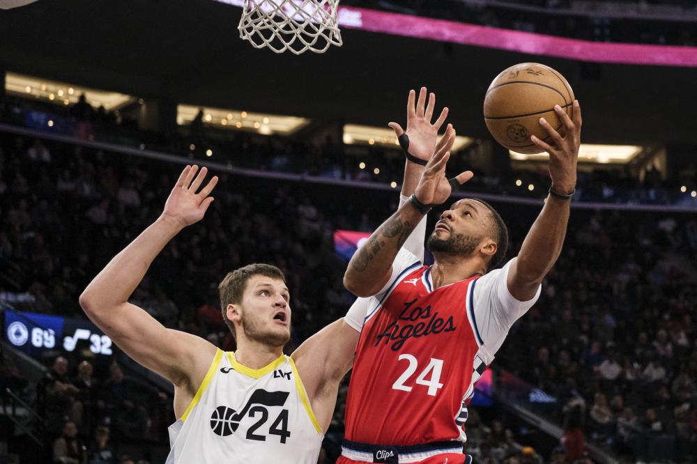 也给观众留 也给观众留