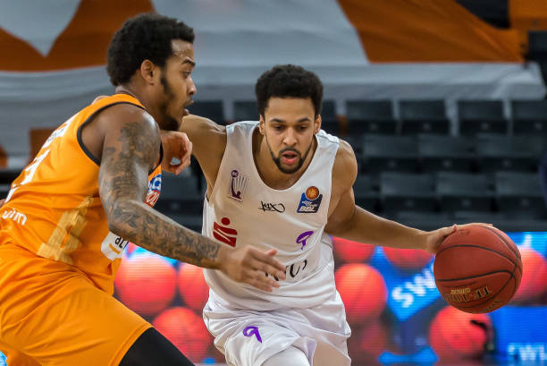 己的技战术 己的技战术